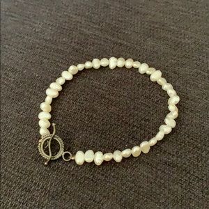 White shell bracelet